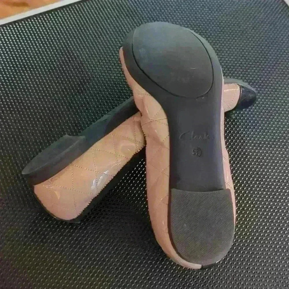 Clark's Women's Ballet Flats Sized 5.5 - Picture 6 of 10